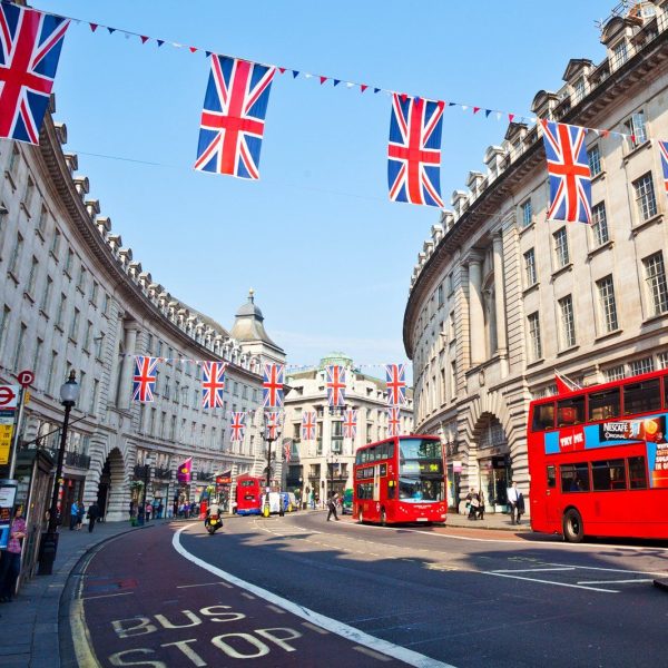 This tour is a seamless blend of history, culture, scenic beauty, and comfort, designed to offer an authentic experience of the United Kingdom and Ireland.
